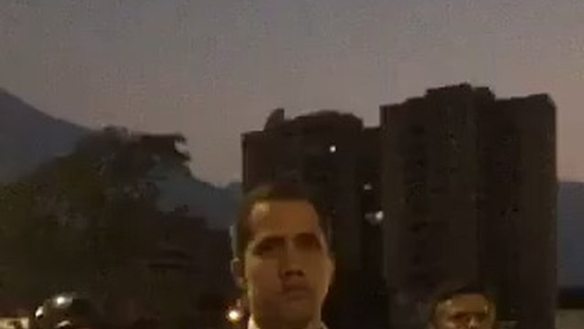 Juan Guaidó llama a tomar las calles contra la usurpación tras liberar a Leopoldo López