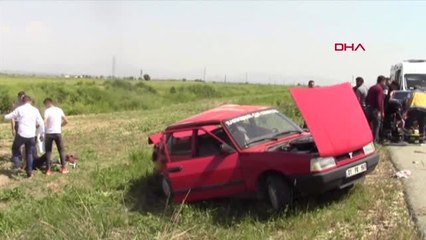 Adana Hurdaya Dönen Araçtan Hafif Yaralı Çıktılar