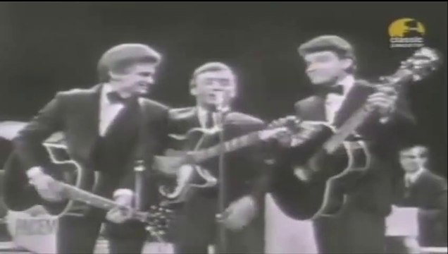 MÚSICA VARIOS GRUPOS