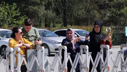 Kanser tedavisi gören çocukların helikoptere binme dileği gerçekleşti - İSTANBUL