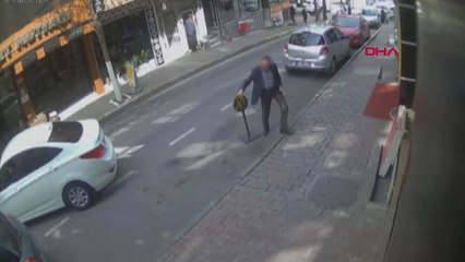 İstanbul-Otomobilleri Deneme Sürüşü Yapacağım Diyerek Çalıyorlardı