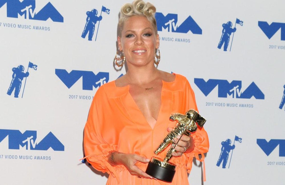 Pink erlitt eine Fehlgeburt mit 17