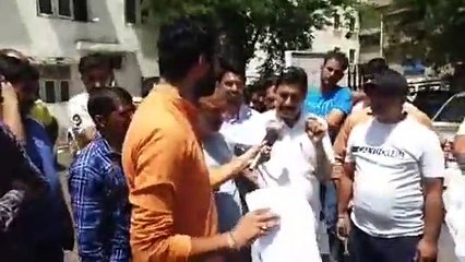 Private Ambulance Drivers on strike at Govt Medical College, Jammu