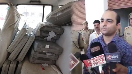 संदिग्ध हालत में दो गाड़ियों में ईवीएम और वीवीपैट मशीनें, लोगों ने किया हंगामा
