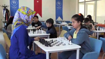 Üniversitelilerden öğrencilere gönüllü eğitim desteği - SAMSUN