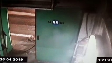 Espectacular persecución policial termina con la huída a pie de los tres ladrones que asaltaron un bar