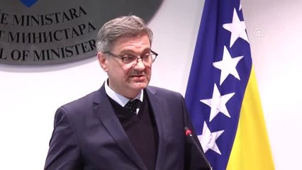 Balkanlar'da Sınırların Yeniden Çizilmesi, Pandora'nın Kutusunu Açmaktır"