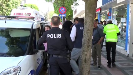 Elektrikli bisikletle kırmızı ışıkta geçti, biri bebek 4 kişi yaralandı