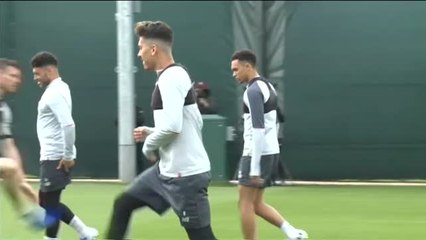 Firmino entrena con normalidad aunque será duda hasta última hora
