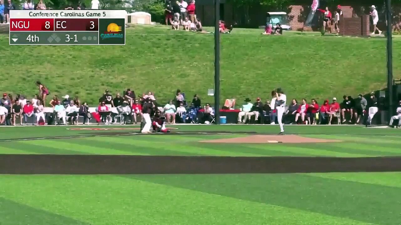 Un joueur de baseball réussit un catch incroyable