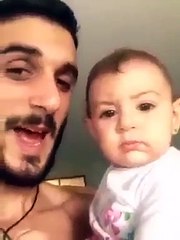 İnanılmaz Mimiklerle Şekilden Şekile Giren Ufaklık
