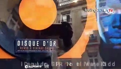 Viviane recoit son disque d'or