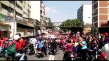 Venezuela'da darbe girişimi - Maduro destekçileri sokakta - CARACAS