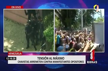 Continúa tensión en Venezuela: chavistas se enfrentan a opositores