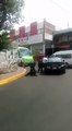 Polis golpean a presuntos asaltantes en Cuajimalpa