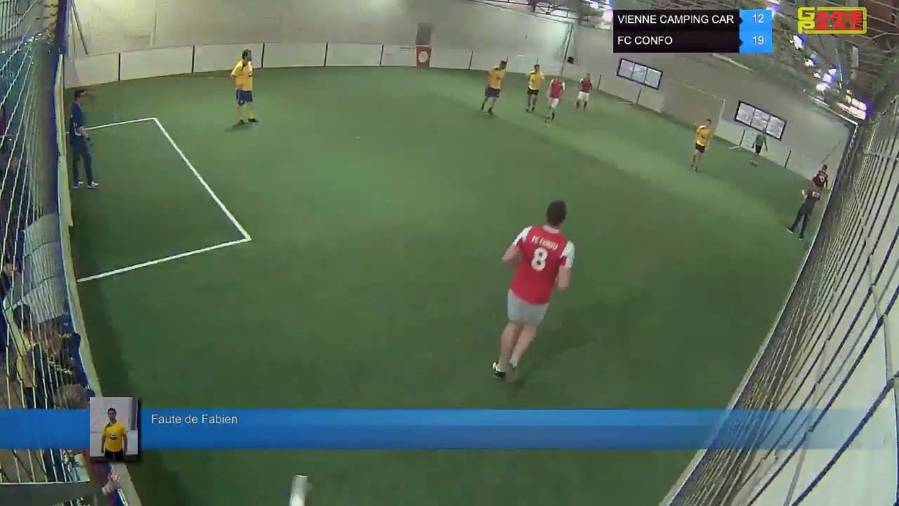 Faute de Fabien - VIENNE CAMPING CAR Vs FC CONFO  - 30/04/19 20:00 - LIGUE 4  - Poitiers Game Parc