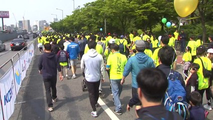 "노동은 존중, 안전은 권리, 나눔은 희망"...노동절 마라톤 대회 / YTN