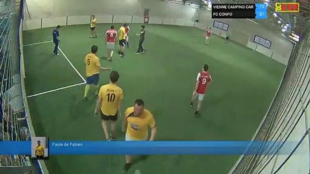 Faute de Fabien - VIENNE CAMPING CAR Vs FC CONFO  - 30/04/19 20:00 - LIGUE 4  - Poitiers Game Parc