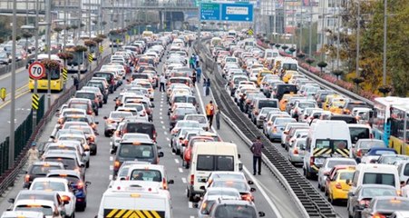 İşte 1 Mayıs Nedeniyle İstanbul'da Trafiğe Kapatılan Yollar