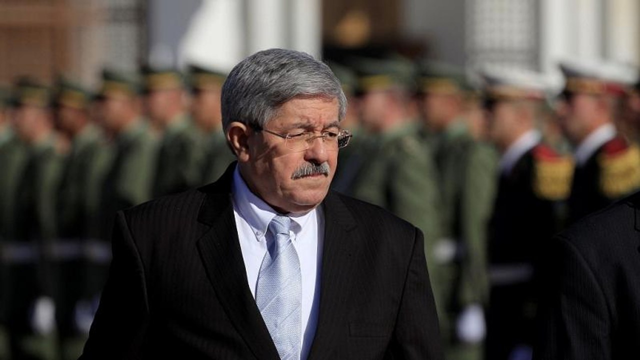 Algérie : l'ex-Premier ministre Ouyahia entendu par le parquet