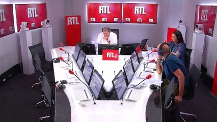 Anémone : "Elle était rebelle et avait un talent fou", se souvient Marie-Anne Chazel