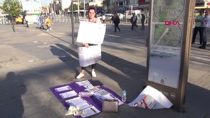 Bursa'da Tek Kişilik 'Kadına Şiddete Hayır' Eylemi