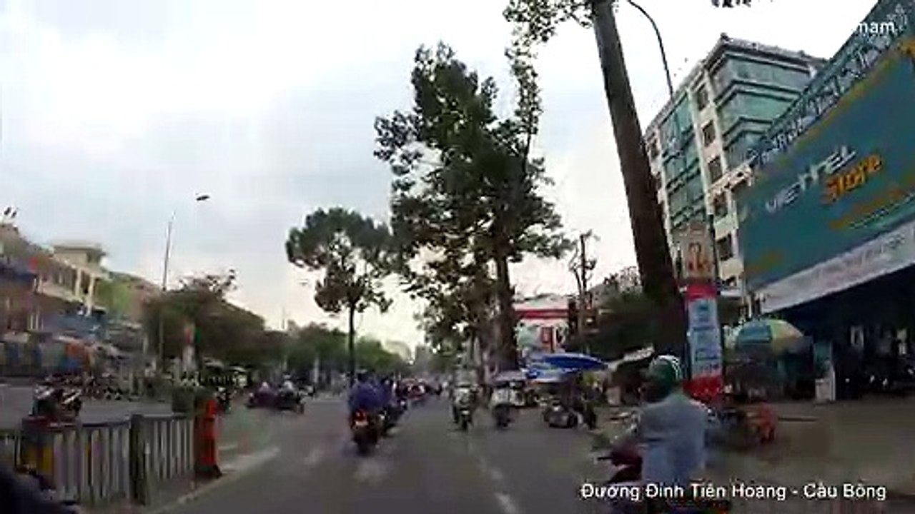 Đường Đinh Tiên Hoàng Cầu Bông