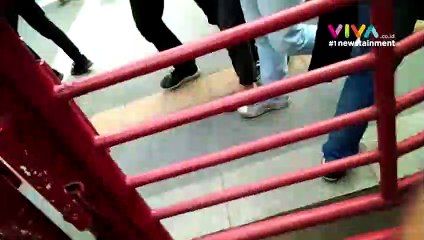 VIDEO: Bentrok Massa 'Hitam-hitam' Dengan Polisi di Bandung