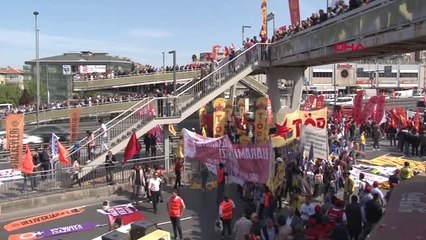 İstanbul- Bakırköy'deki Miting Alanına Grupların Yürüyüşü Başladı