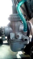Trop-plein du carburateur BVF22N-2 sur moto MZ ETZ 125