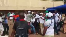 Fête de travail en Guinée : Des syndicalistes bloques  à l'entree du Palais du peuple !