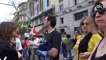 Reporteros de Okdiario reciben insultos en la manifestacón del DÍA del TRABAJADOR
