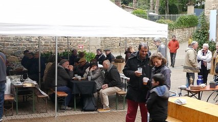 Fransız köylüler yükselen aşırı sağın gölgesinde mültecilere el uzatıyor