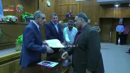 محافظ اسيوط محافظ أسيوط يكرم فريق القوة البدنية بنادى أبنوب