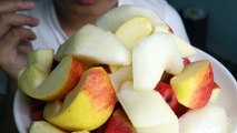 ASMR A PLATE OF FRUIT (WATERMELON, PEAR, AND APPLE) CRUNCHY EATING SOUNDS - WHISPERING | SP-ASMR