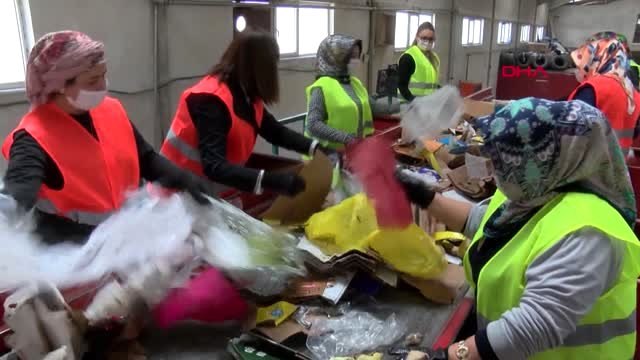 Kayseri Sendika Yönetimindeki Kadınlar, İşçi Kadınların Yerine Çalıştı