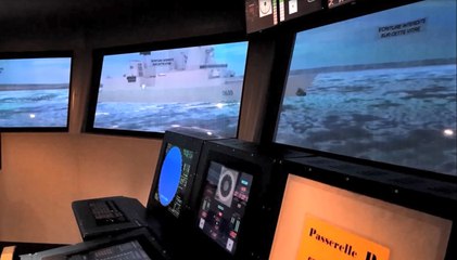 Embarquez dans le simulateur de passerelle d'un navire de la Marine nationale