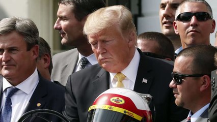 Barack et Michelle Obama produiront une série sur Donald Trump