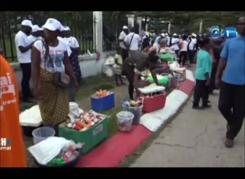 RTG/Les commerçants saisissent l’opportunité de se faire de l’argent en marge de la fête