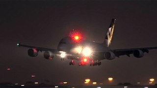 ETIHAD NIGHT LANDING AIRBUS A380
