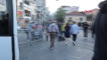 İstiklal Caddesi Yaya Trafiğine Açıldı