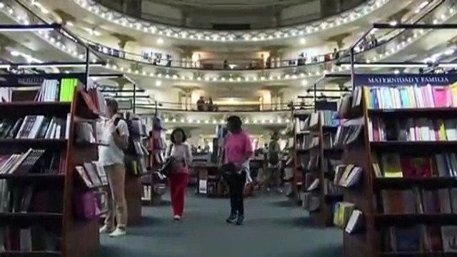 Carlos Erik Malpica Flores te presenta una majestuosa biblioteca en el centro de Río