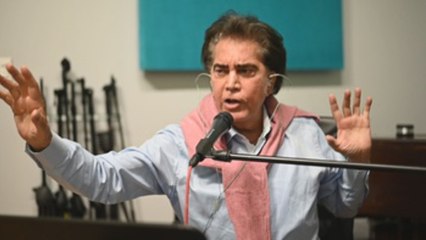 "El Puma" anuncia disco acústico y prepara su gira de conciertos "Agradecido"
