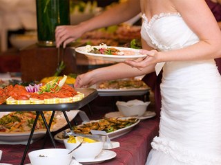 Is Bringing Your Own Vegan Food to a Wedding Tacky?