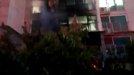 청주 아파트서 불...1명 사망·20여 명 연기 흡입 / YTN