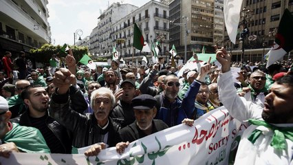 رئيس الأركان الجزائري يحذر من العنف والمتظاهرون متمسكون بمطالبهم