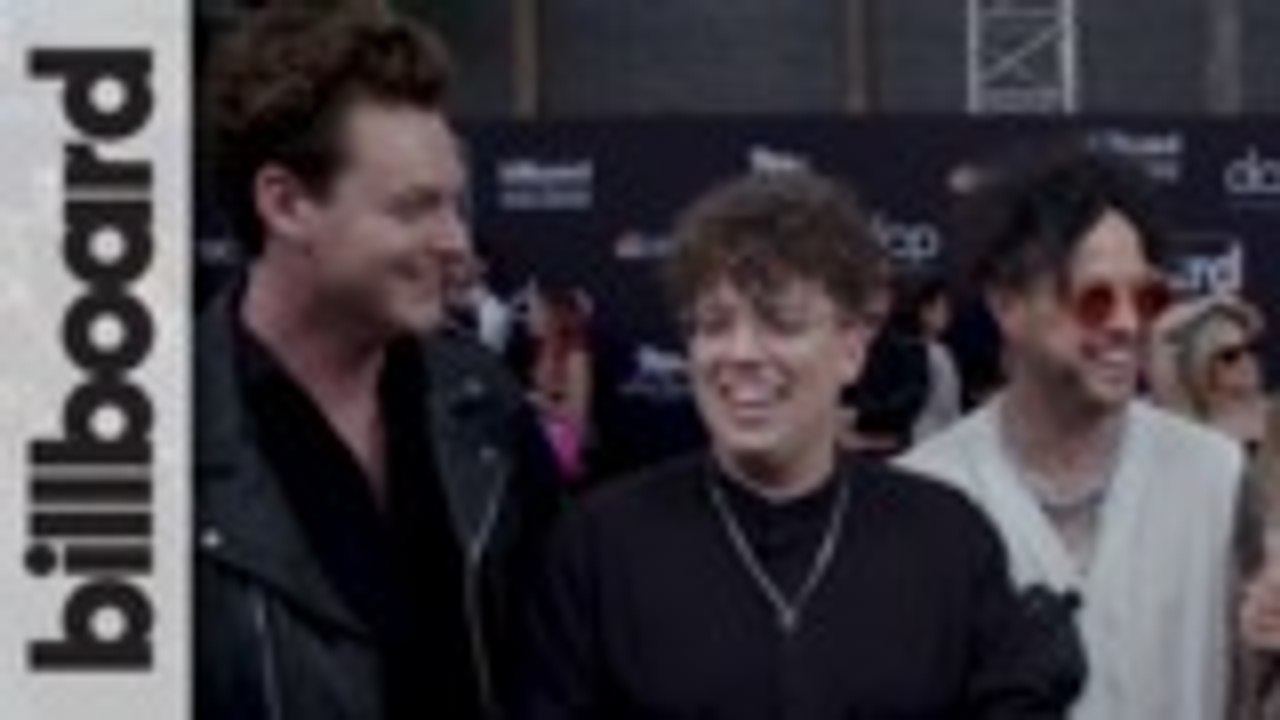 lovelytheband Talk “I’m Afraid” Music Video and Red Carpet Poses | BBMAs 2019