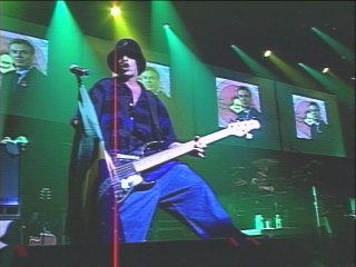 Charlie Brown Jr. - Hoje Eu Acordei Feliz (Ao Vivo Em São Paulo / 2004)