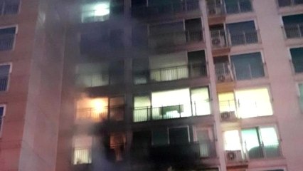 청주 아파트서 불...1명 사망·90여 명 연기 흡입 / YTN