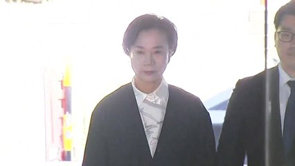 [현장영상] '가사도우미 불법고용' 이명희 첫 재판 출석 / YTN